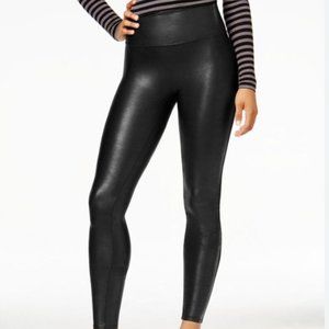 Spanx  Black Leggings/  S/P.
